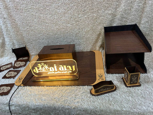 استاند اكريلك حجم 30 سم+طقم للمكتب